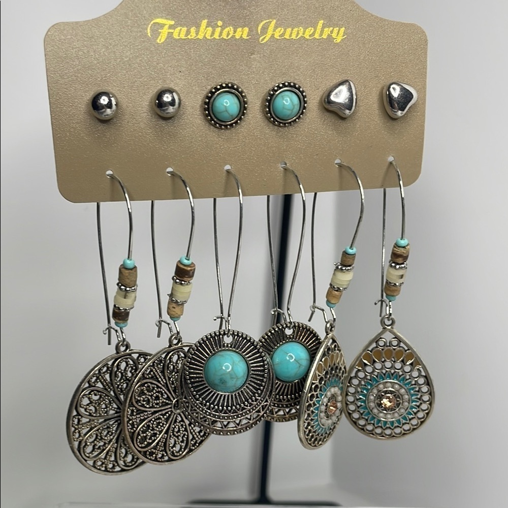 Fashion Jewelry Silver and Blue Earrings Set